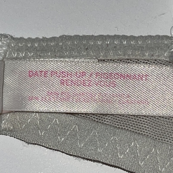 Victoria’s Secret PINK White Lace Date Push Up Bra - Picture 5 of 5